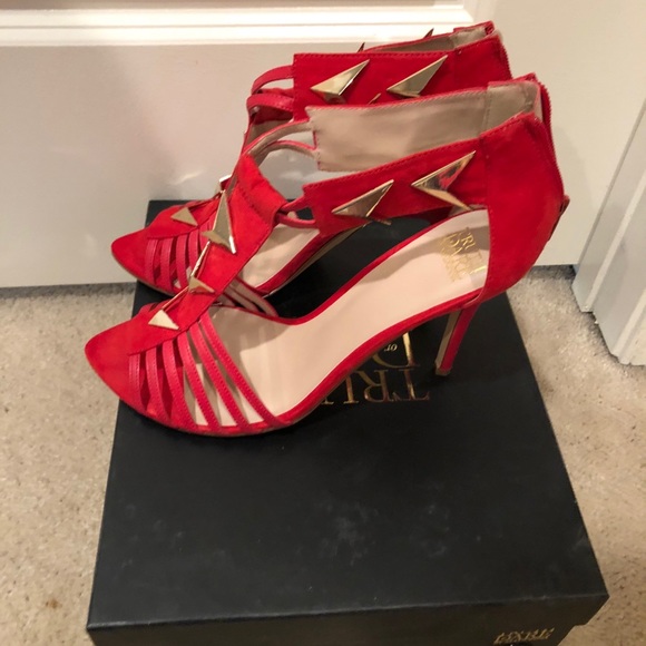 Preowned pair of red shoes - Picture 3 of 5